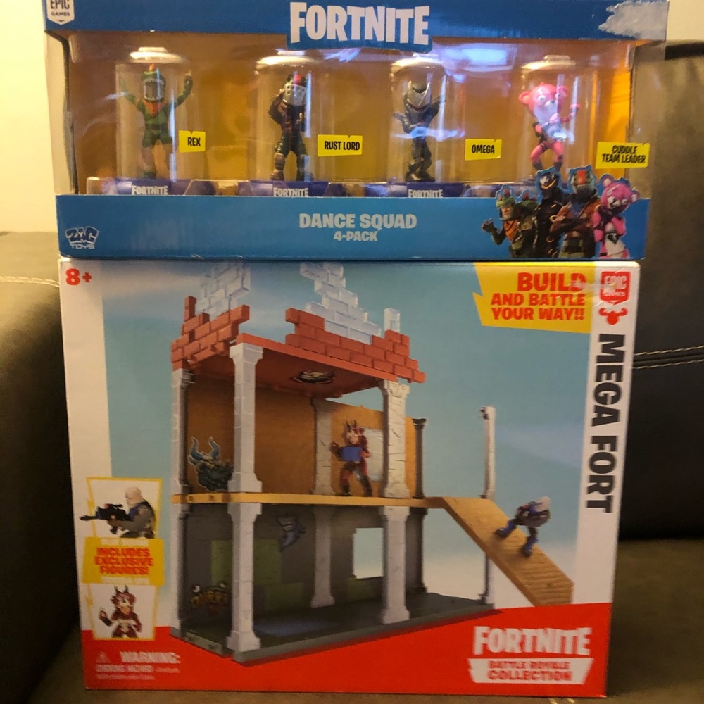 Fortnite mega fort bundle